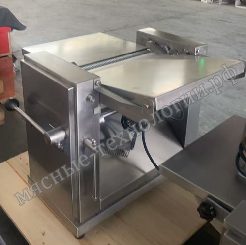 Шкуросъемная машина QH-P300 (настольная, с педалью) фото 5